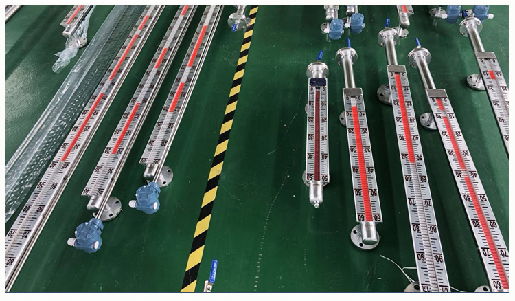 側(cè)裝式磁性浮子液位計產(chǎn)品圖