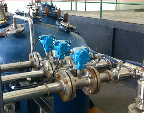 高壓液體渦輪流量計(jì)工作現(xiàn)場圖